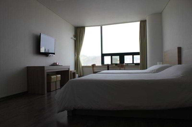 Elena Business Hotel Yeosu Exterior photo