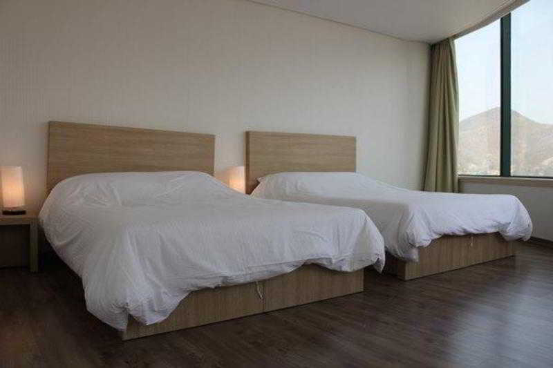 Elena Business Hotel Yeosu Exterior photo